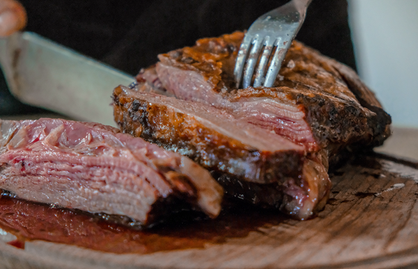 LES ÉTAPES CLÉS D’UN ASADO ARGENTIN RÉUSSI